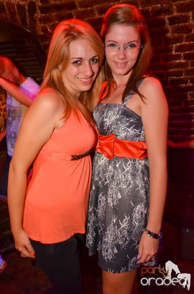 Petrecere Beer Night în Club Escape, 