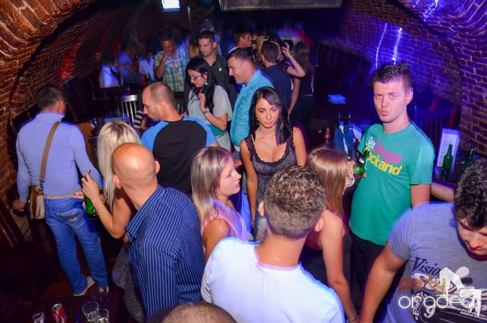 Petrecere Beer Night în Club Escape, 