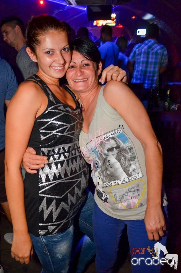 Petrecere Beer Night în Club Escape, 