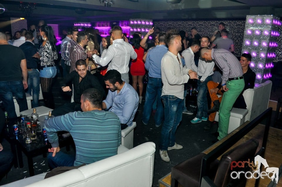 Petrecere cu Blaga de la Oradea în Club Life, 