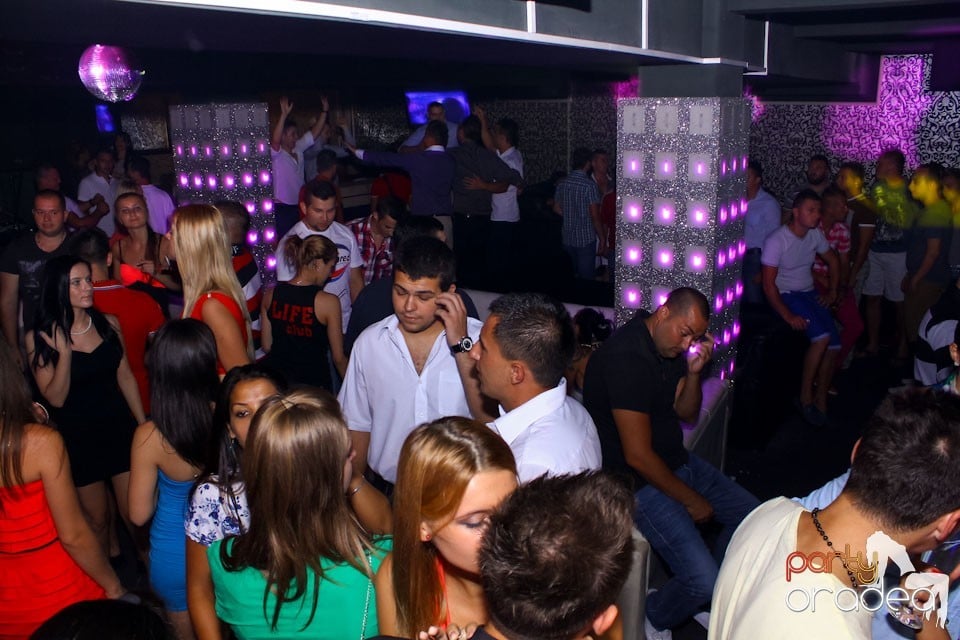 Petrecere cu Blaga de la Oradea în Life, 