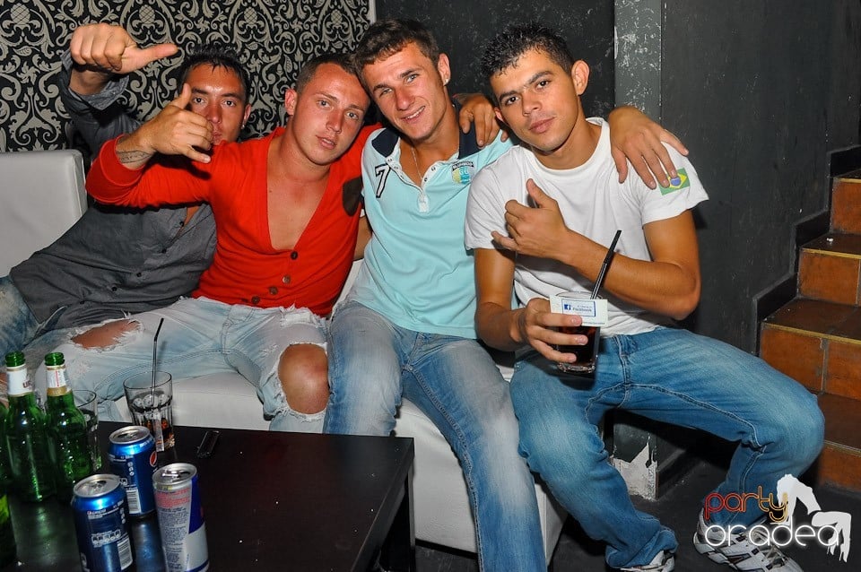 Petrecere cu Blaga de la Oradea în Life, 