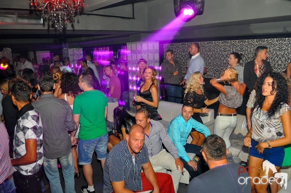 Petrecere cu Blaga de la Oradea în Life, 