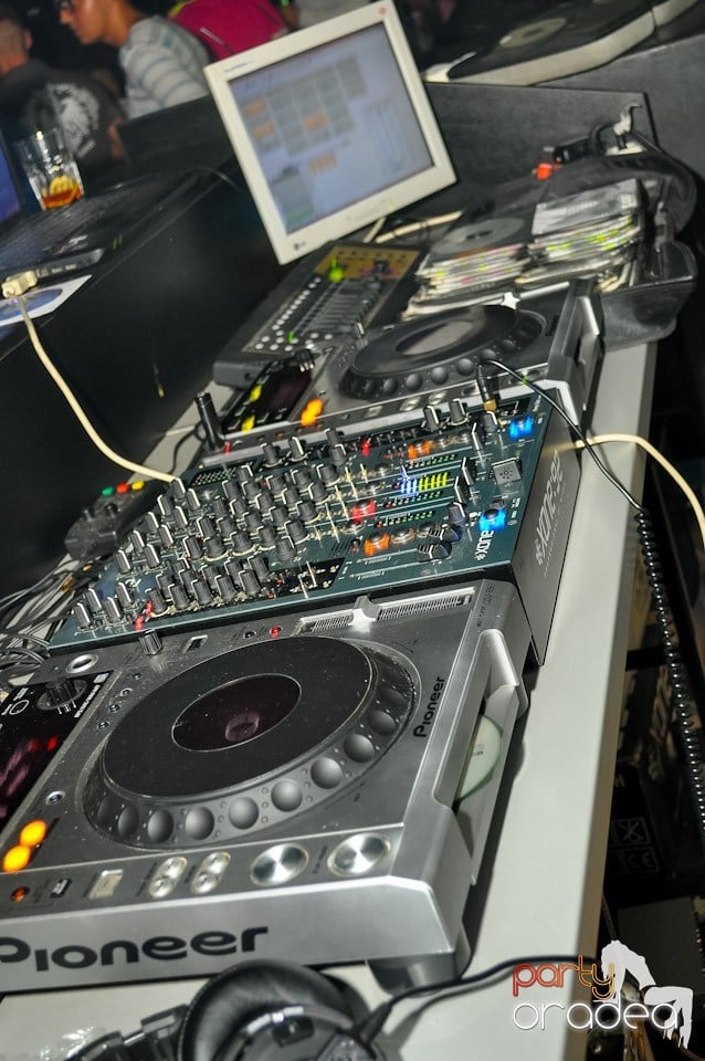 Petrecere cu Blaga de la Oradea în Life, 