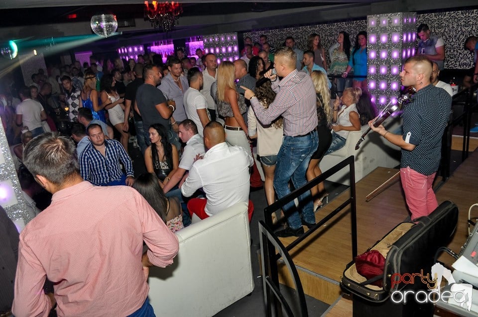 Petrecere cu Blaga de la Oradea în Life, 