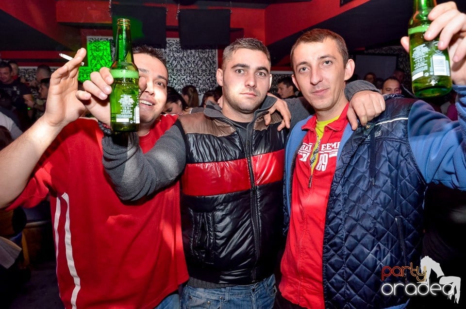 Petrecere cu Blaga în Club Life, 