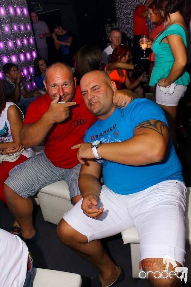 Petrecere cu Blaga în Life Club, 