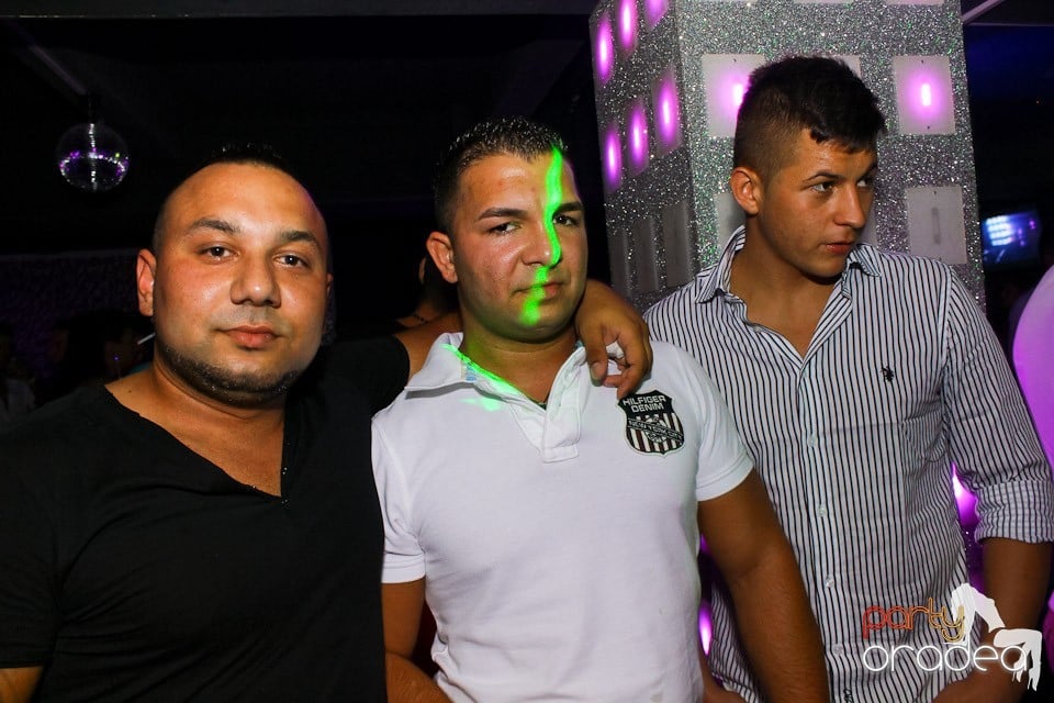 Petrecere cu Blaga în Life Club, 