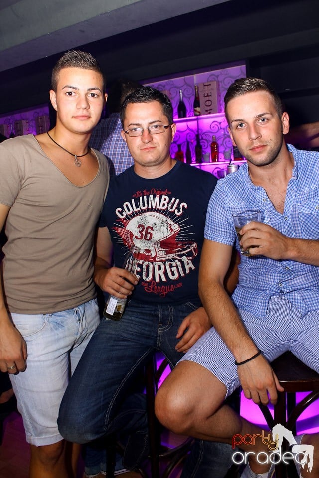 Petrecere cu Blaga în Life Club, 