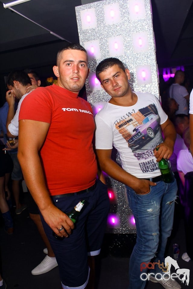 Petrecere cu Blaga în Life Club, 