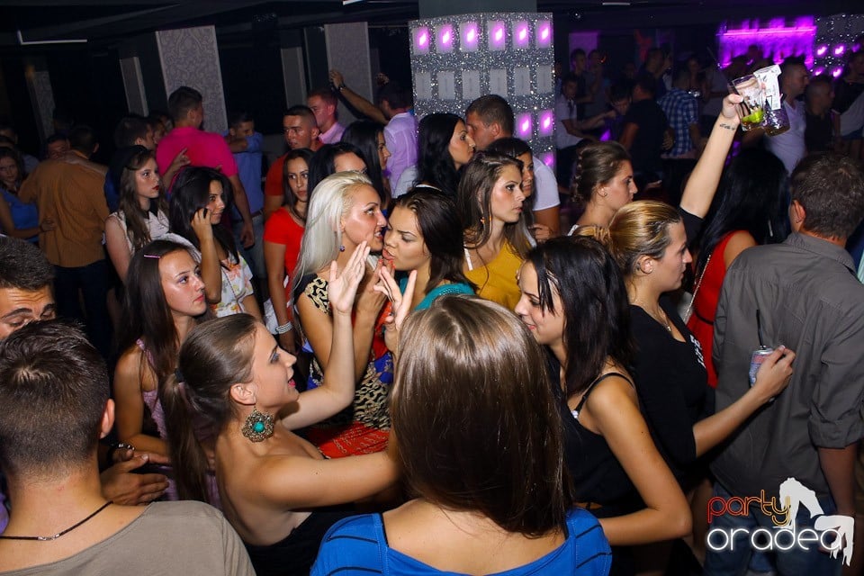 Petrecere cu Blaga în Life Club, 