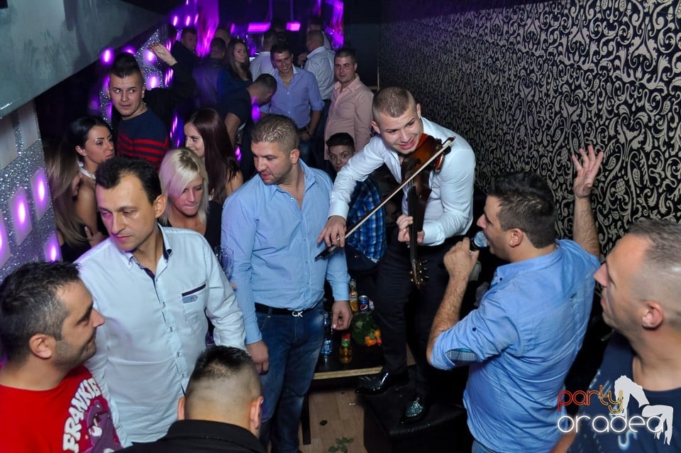 Petrecere cu Blaga şi Liviu Guţă în Life, 