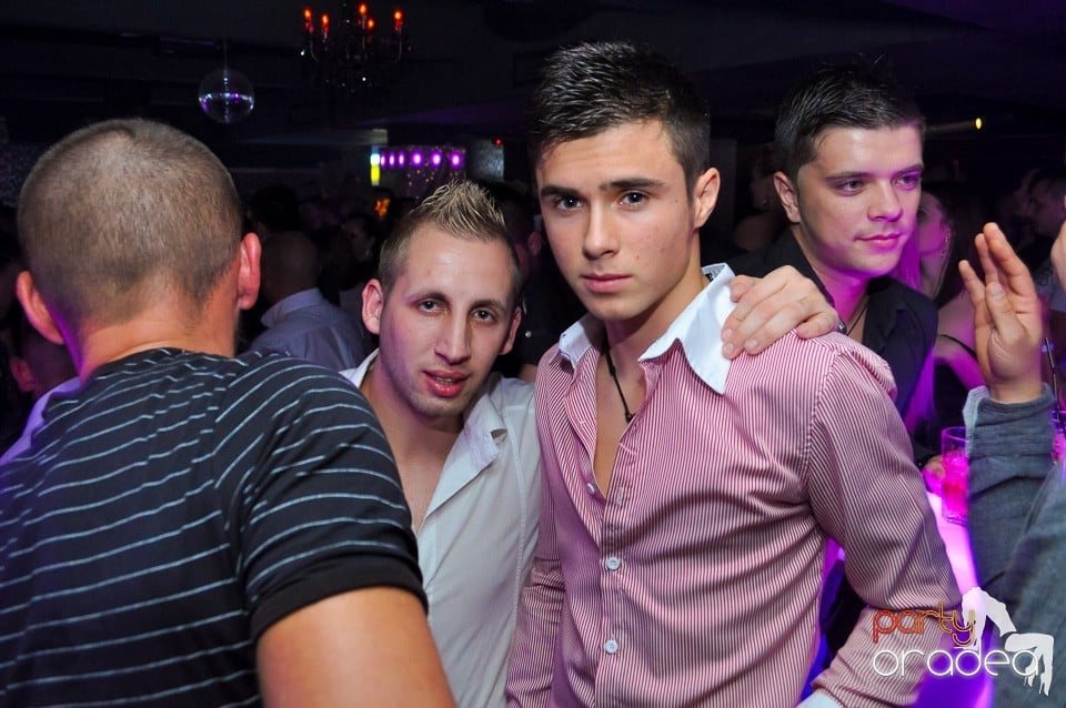 Petrecere cu Blaga şi Liviu Guţă în Life, 