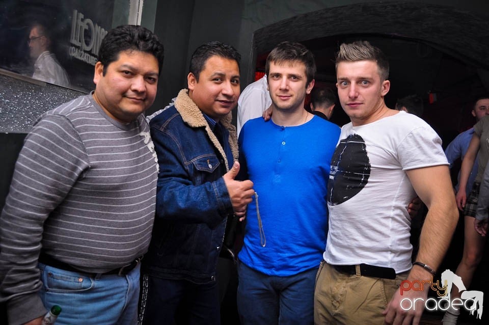 Petrecere cu DJ Mahony în Heat, 