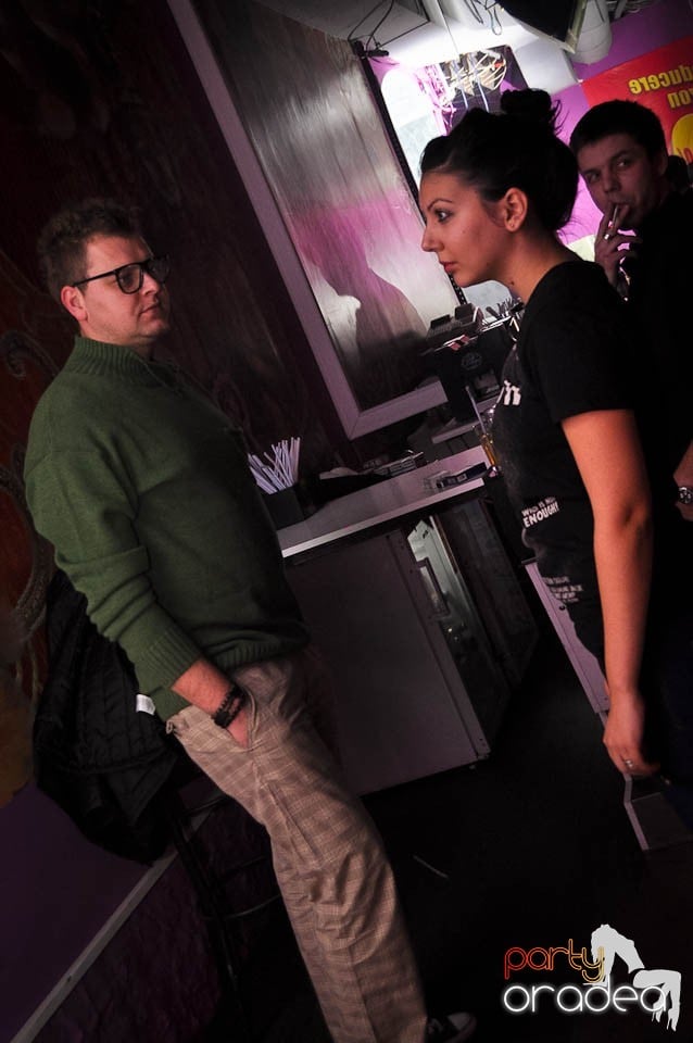 Petrecere cu DJ Mahony în Heat, 