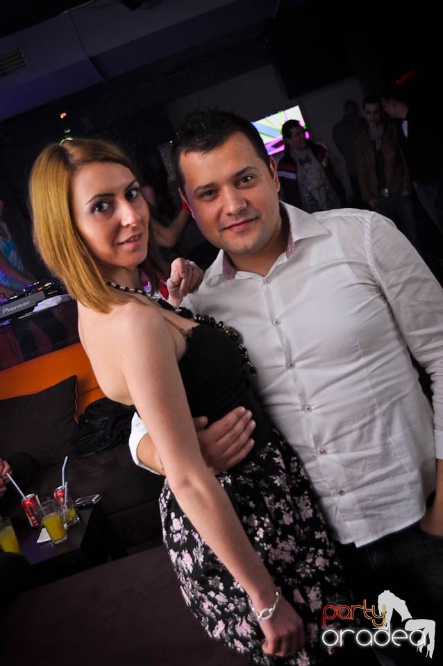 Petrecere cu DJ Mahony în Heat, 