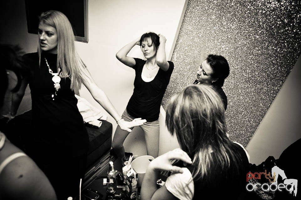 Petrecere cu DJ Mahony în Heat, 