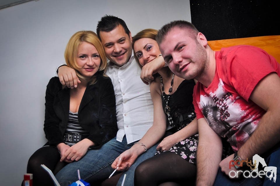 Petrecere cu DJ Mahony în Heat, 