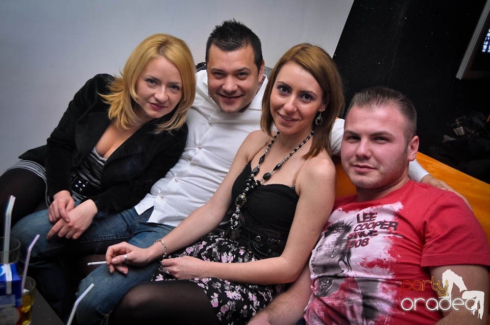 Petrecere cu DJ Mahony în Heat, 