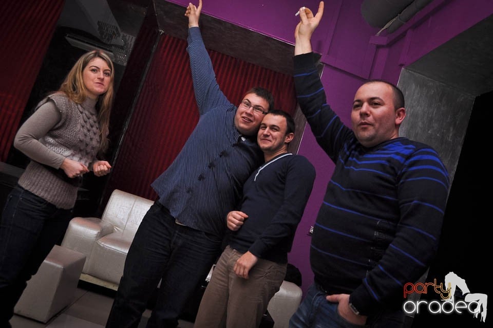 Petrecere cu DJ Mahony în Heat, 