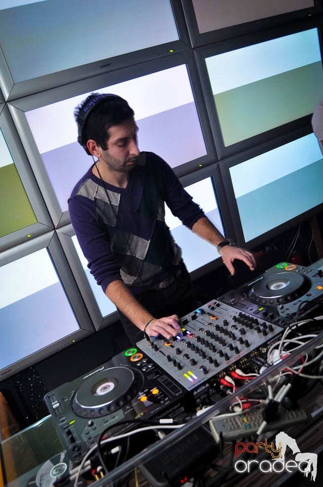 Petrecere cu DJ Mahony în Heat, 