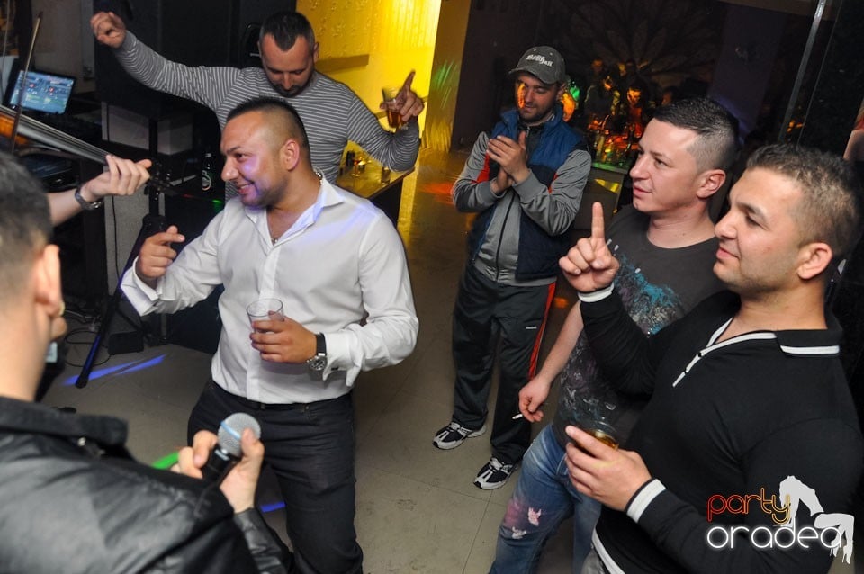 Petrecere cu muzică LIVE în Dizalya, 