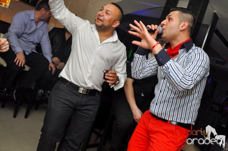 Petrecere cu muzică LIVE în Dizalya, 