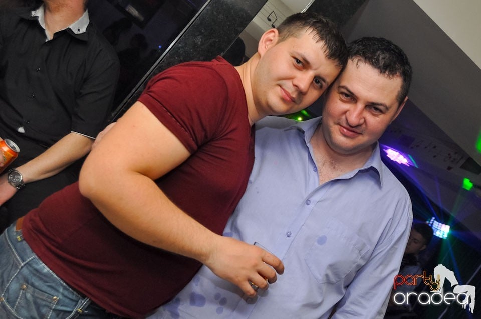 Petrecere cu muzică LIVE în Dizalya, 