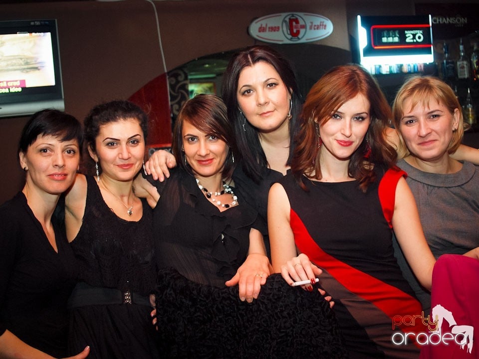 Petrecere de 8 martie în Chanson Café, 