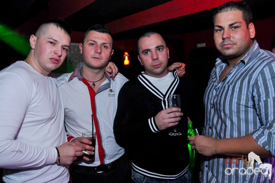 Petrecere de Crăciun în Club Life, 