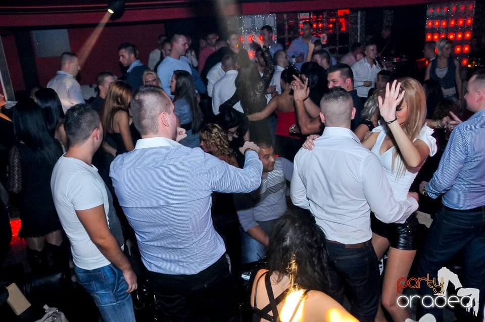 Petrecere de Crăciun în Club Life, 