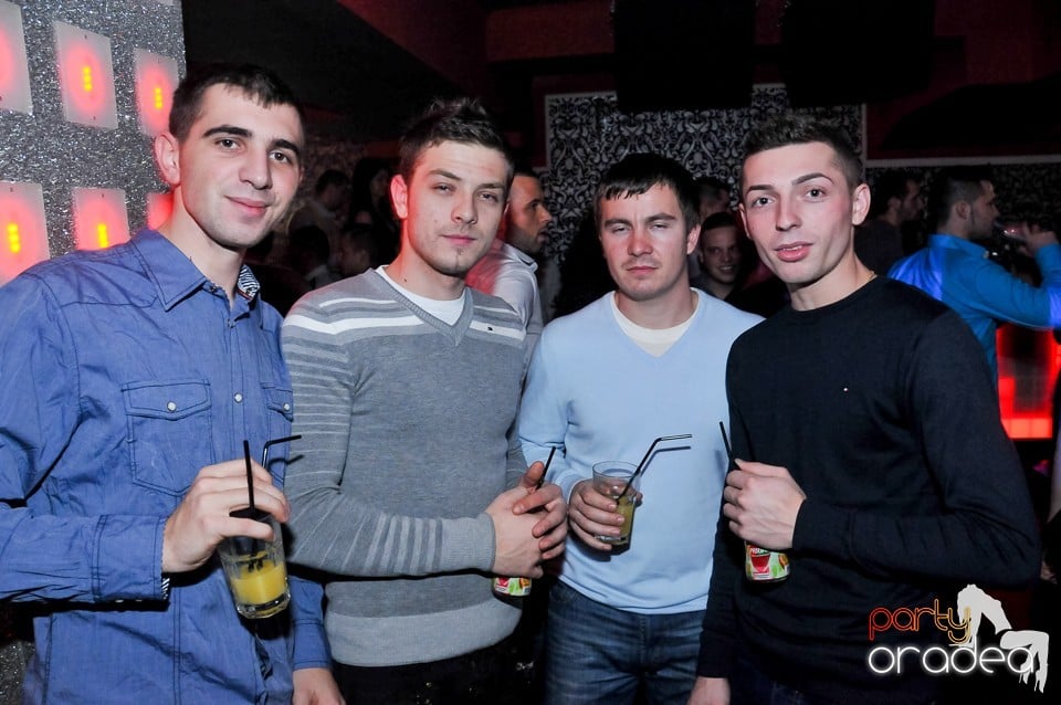 Petrecere de Crăciun în Club Life, 