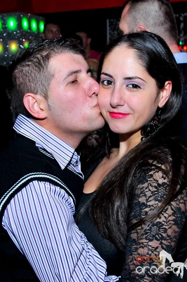 Petrecere de Crăciun în Club Life, 