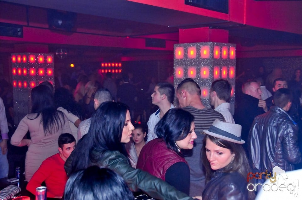 Petrecere de Crăciun în Club Life, 