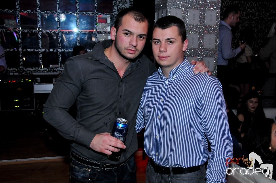 Petrecere de Crăciun în Club Life, 