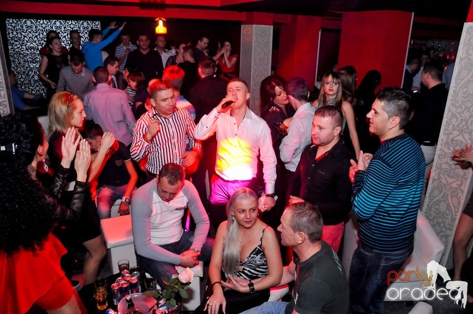 Petrecere de Crăciun în Club Life, 