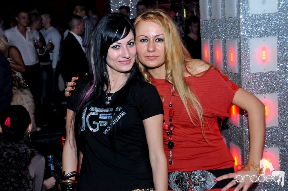 Petrecere de Crăciun în Club Life, 