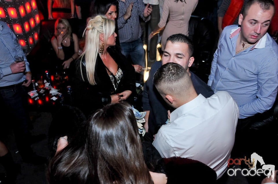 Petrecere de Crăciun în Club Life, 