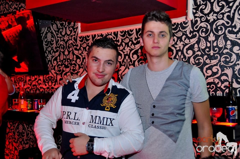 Petrecere de Crăciun în Club Life, 