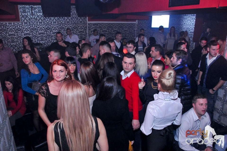 Petrecere de Crăciun în Club Life, 