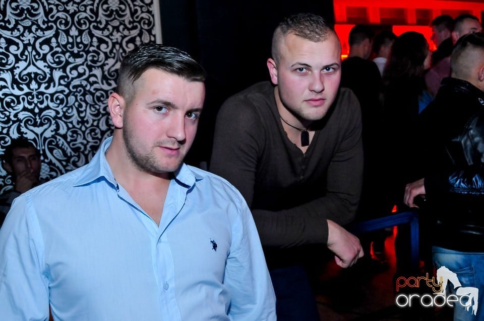 Petrecere de Crăciun în Club Life, 