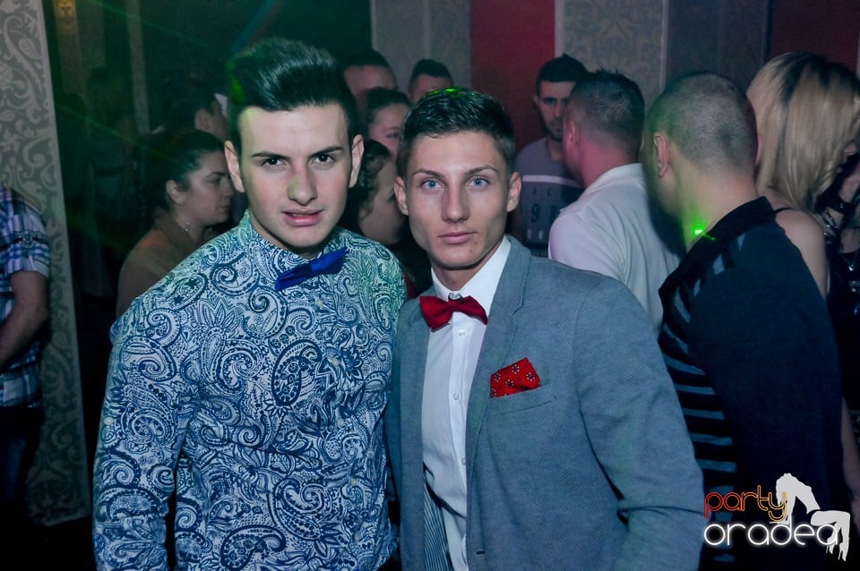 Petrecere de Crăciun în Club Life, 