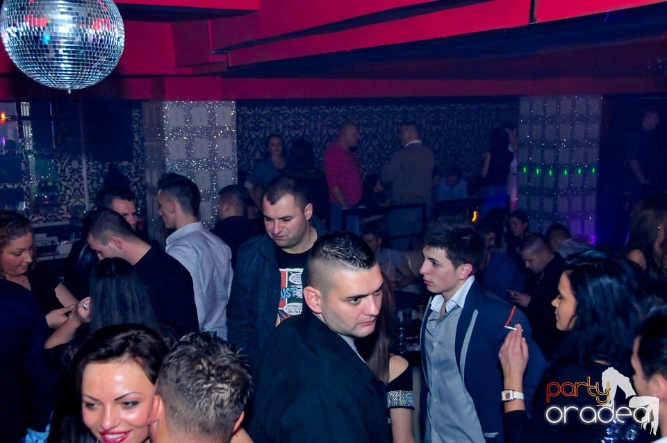 Petrecere de Crăciun în Club Life, 