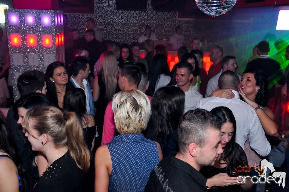 Petrecere de Crăciun în Club Life, 