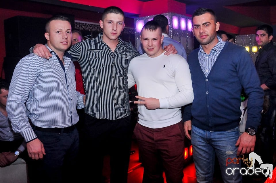 Petrecere de Crăciun în Club Life, 