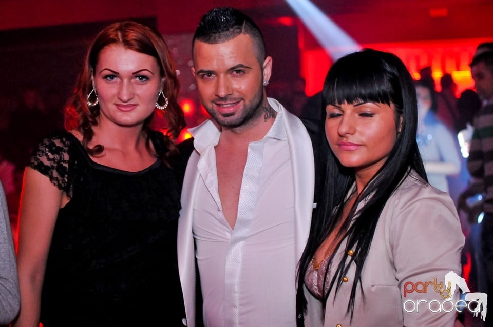 Petrecere de Crăciun în Club Life, 