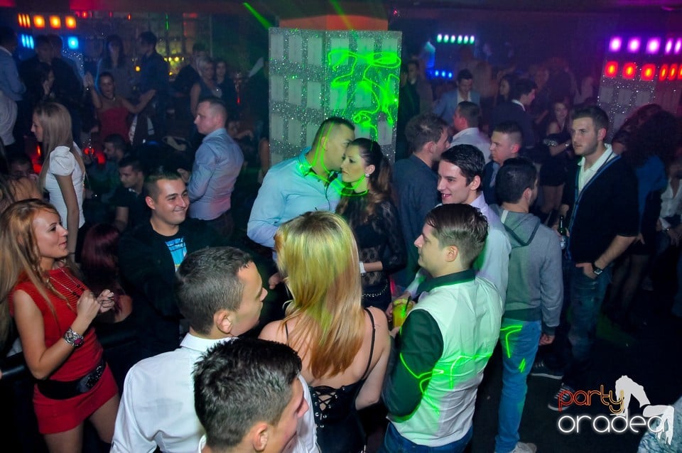 Petrecere de Crăciun în Club Life, 