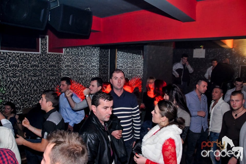 Petrecere de Crăciun în Club Life, 