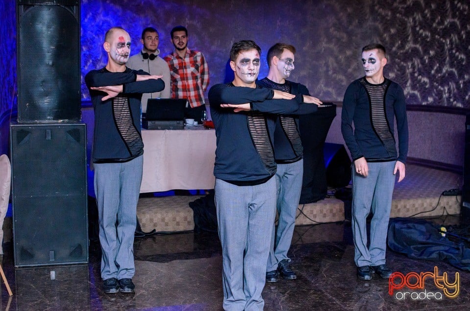 Petrecere de Halloween în Hotel Internaţional, Hotel Internaţional