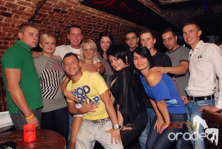 Petrecere de mijloc de săptămână, 